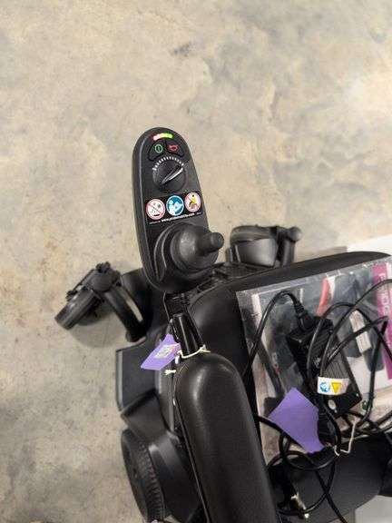 Pride Mobility electric Go-Chair - like new, works well