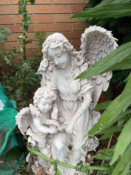 GARDEN STATUES FROG AND ANGEL