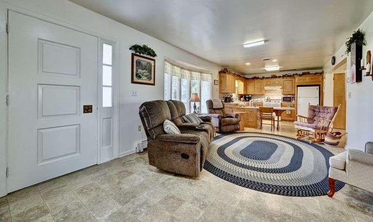 Brick Ranch Home in Sugarcreek