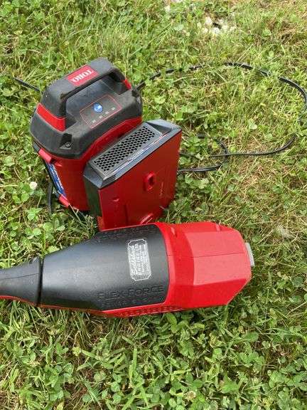 TORO BATTERY OPERATED WEED EATER