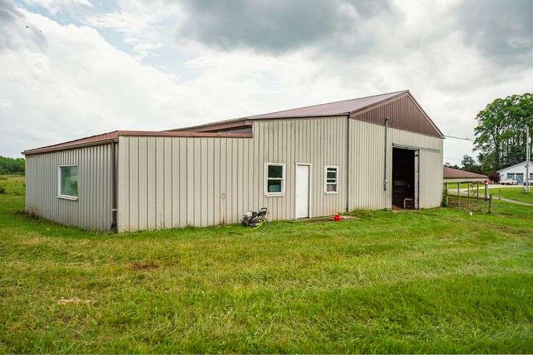 Parcel 1: 9.6 acres with 600’ frontage on Autumn Road