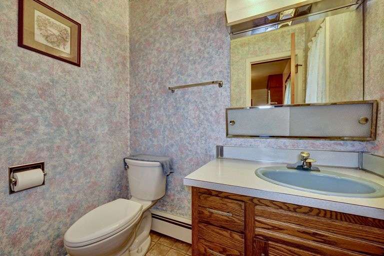 Brick Ranch Home in Sugarcreek