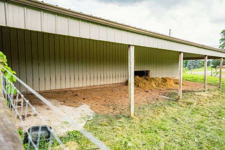 Parcel 1: 9.6 acres with 600’ frontage on Autumn Road