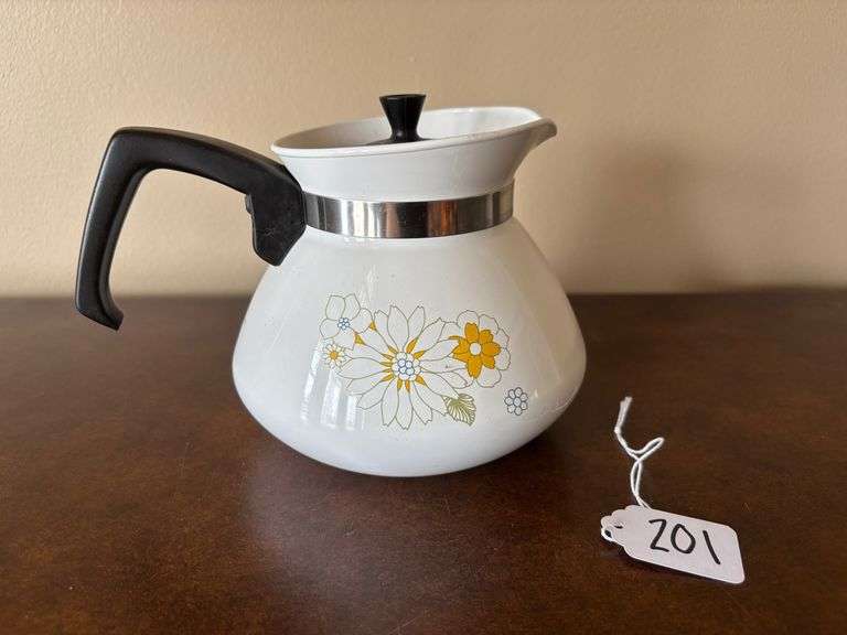CorningWare Floral Bouquet 6-Cup Teapot