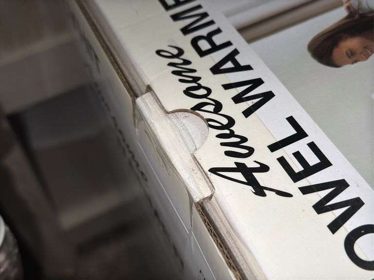 FlyHit Towel Warmer (NIB)