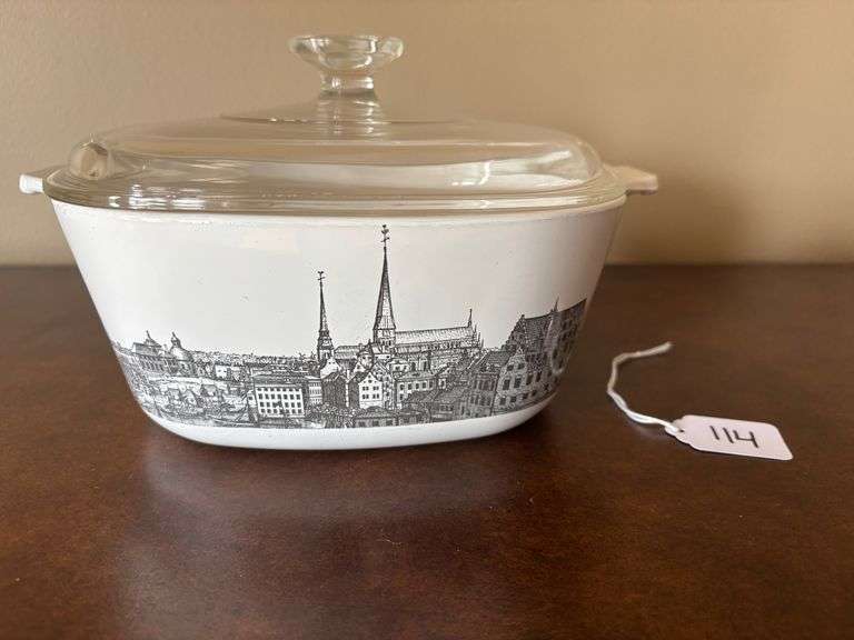CorningWare Renaissance P-84-B Casserole Dish with Lid