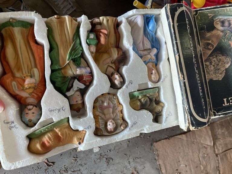 CHRISTMAS NATIVITY DECOR