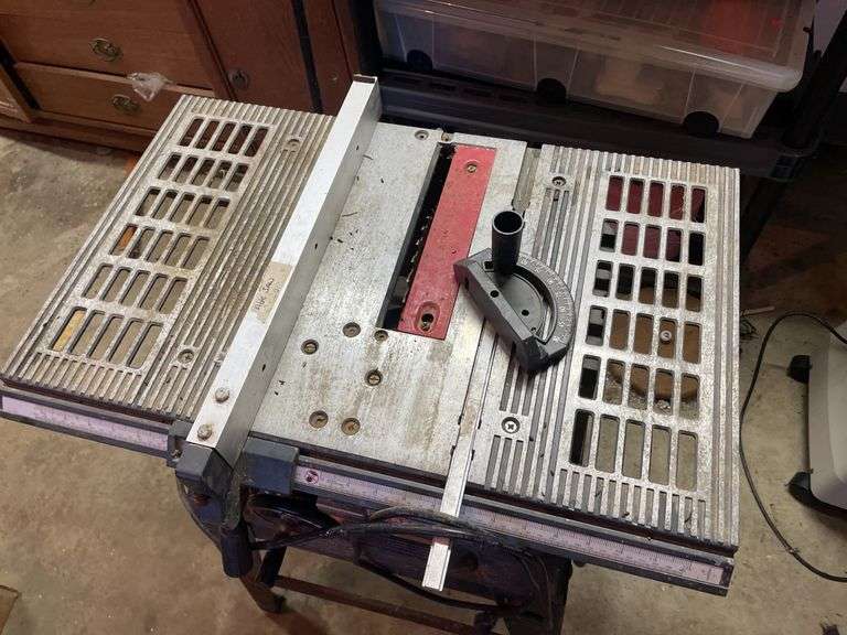 CRAFTSMAN TABLE SAW