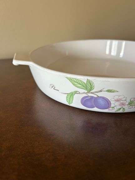 Narumi Neoceram Casserole Dish with Fruit Pattern