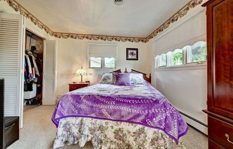 Brick Ranch Home in Sugarcreek
