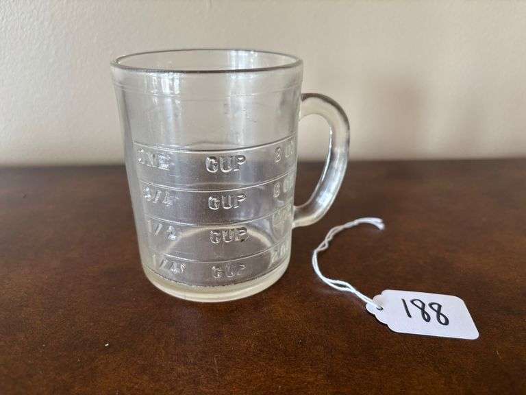 Hazel Atlas 1-cup measuring cup