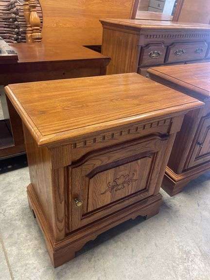 (2) matching wooden night stands