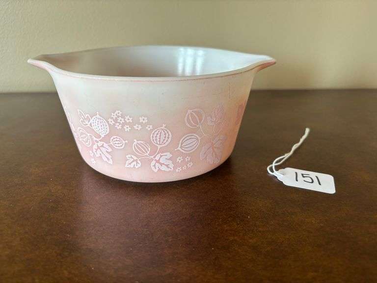 Pyrex Gooseberry Pink Casserole Dish