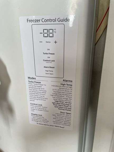 GE UPRIGHT FREEZER WORKS WELL