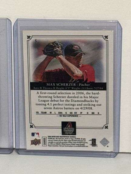 Assortment of MLB Greats Sports Cards (5 Total)