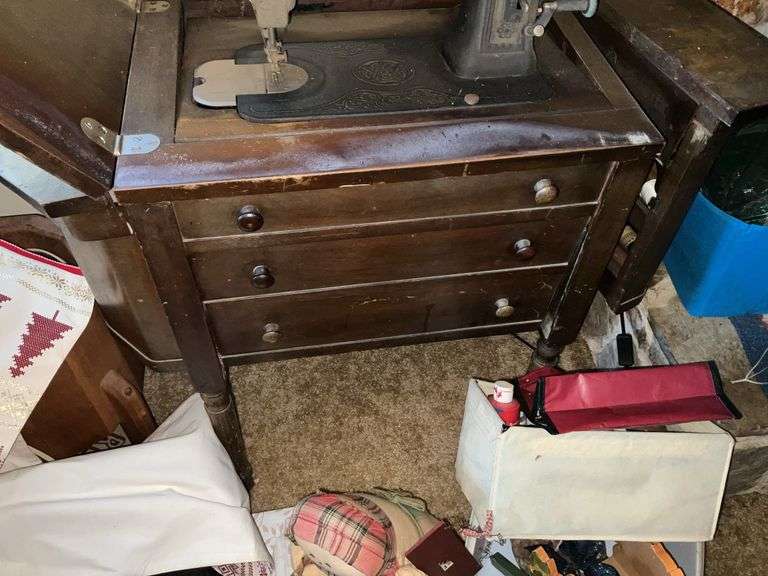 ANTIQUE WHITE BRAND SEWING MACHINE W/STAND, WOOD PLANTER AND CONTENTS PICTURED