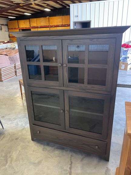 Dining room display cabinet with glass doors and shelving