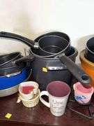 WOODEN CABINET AND CONTENTS INCL. POTS AND PANS, GLASS AND COOKWARE