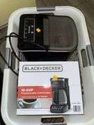 BLACK & DECKER COFFEE MAKER AND COUNTER ICE MAKER