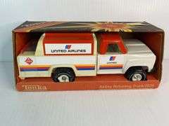 1982 United Airlines Airline Refueling Truck #2535