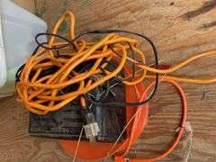BATTERY CHARGER AND EXT. CORDS