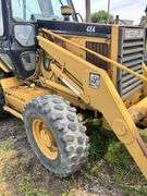 Caterpillar 416B Backhoe , 4x4 ( right side door window cracked ) Runs Good