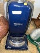 BISSELL LITTLE GREEN CARPET CLEANER, VACUUM SWEEPER, WOOD SHELF, TABLE, AND MORE