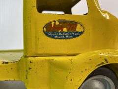 Early Tonka Mound Metalcraft Inc. Truck