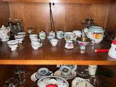 WOODEN CABINET WITH GLASSWARE