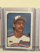 Assortment of MLB Greats Sports Cards (5 Total)