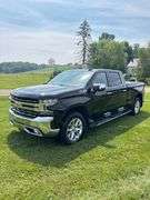 2021 Chevrolet 1500 LTZ , 4x4 ,Only 31,000 miles ,Leer Hard Top Bed Cover , Sharp !