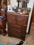 VINTAGE CHEST OF DRAWERS WITH CONTENTS