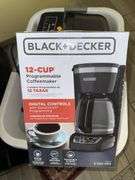 BLACK & DECKER COFFEE MAKER AND COUNTER ICE MAKER