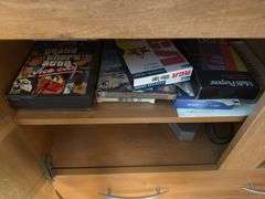 ENTERTAINMENT CENTER W/TV, MOVIES, AND FOLDING TV TRAY