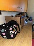 COUNTERTOP ITEMS INCL. RUSTIC DECOR, BAGS, HANGERS AND MORE