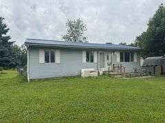 3 Bedroom Investment Home on 1.2 Acres