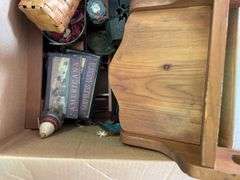 BOX OF BASKETS, PUZZLES, AND KNICK KNACKS