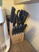 Massive Kitchenware Lot (See Details)