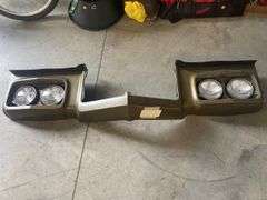 1972 Pontiac Catalina, Bonneville, Grandville, and Safari headlight assembly