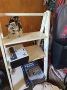 LARGE LOT OF DECOR, WOODEN SHELVES, BASKETS