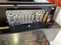STANLEY ROLLIGN TOOL CHEST WITH TOOLS