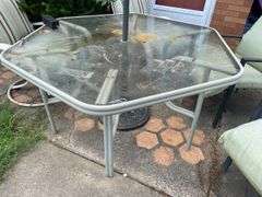OUTDOOR PATIO WITH CHAIRS