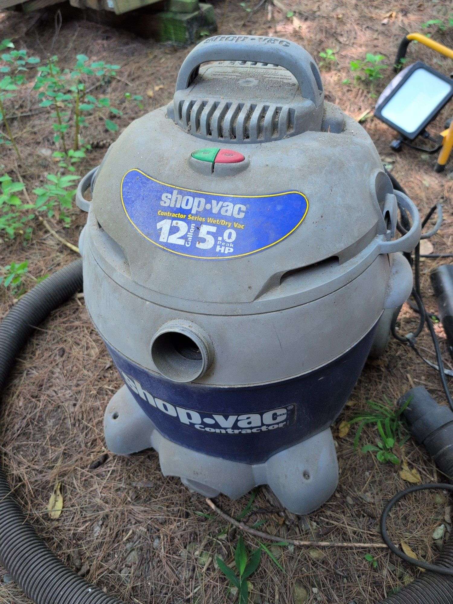 12 gallon contractor series wet/dry vac