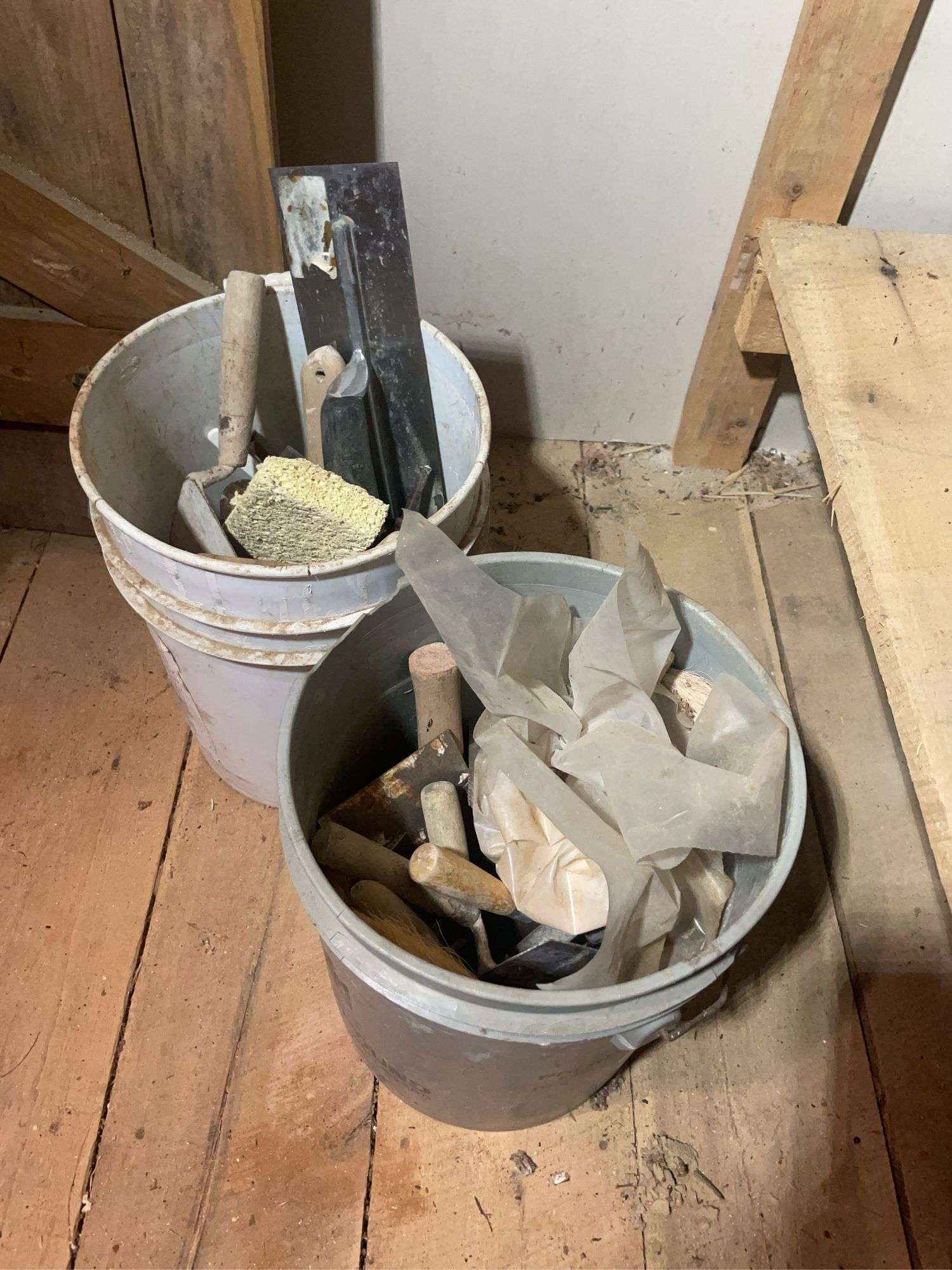 (2) buckets of cementing and masonry items