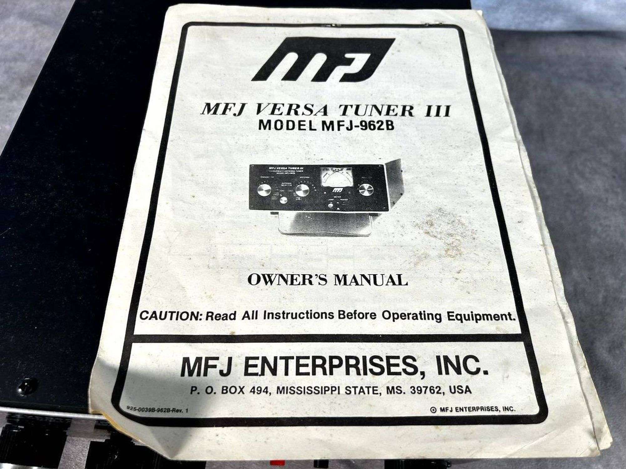 MFJ-962B Versa Tuner III 1.5kW Antenna Tuner with Manual - Kaufman