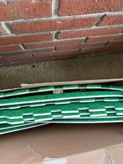 Club Champ Expand-a-Green Professional Quality Modular Putting Green