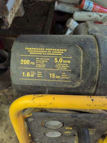 DeWalt 15 gallon air compressor - 200 PSI