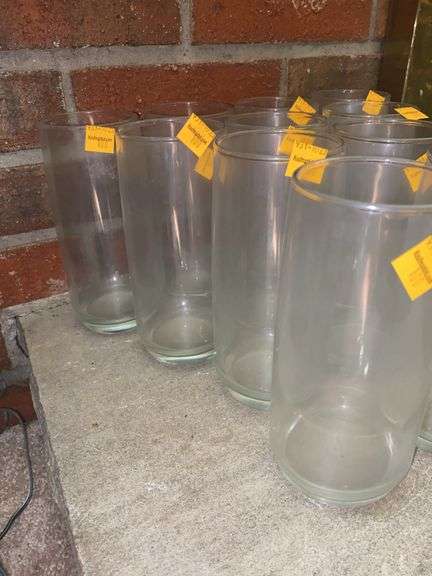 14 Clear Drinking Glasses