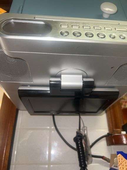 Electric DVD Player and Fold-Down Screen