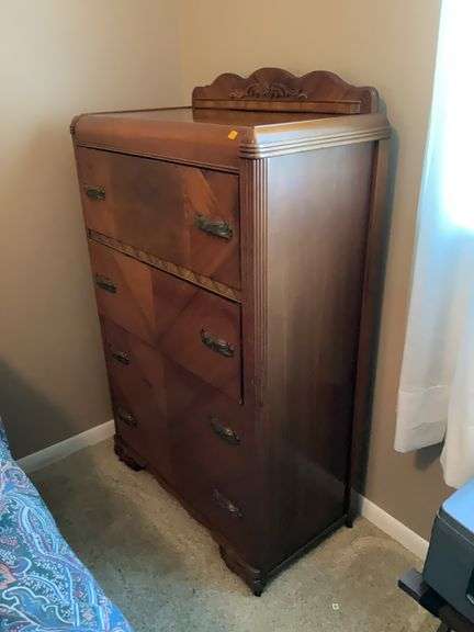 Vintage Waterfall 4 Drawer Dresser